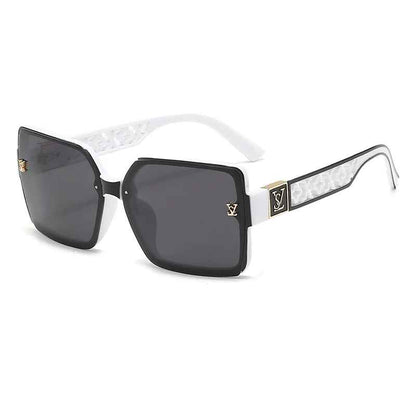 Classic Luxury Square Sunglasses – UV400 Stylish Unisex Shades